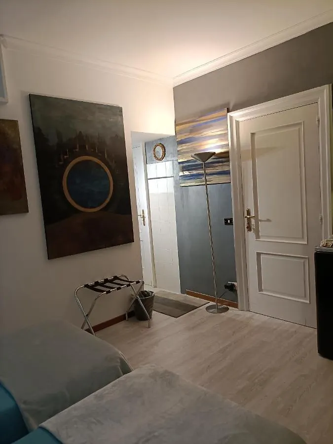 Guest house Spanish Steps Bedroom Rome Italy