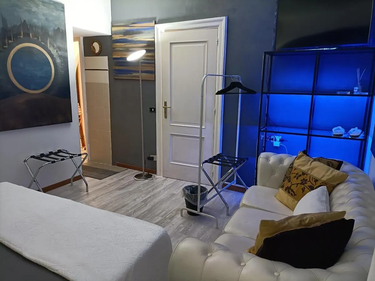 Spanish Steps Bedroom Rome Guest house